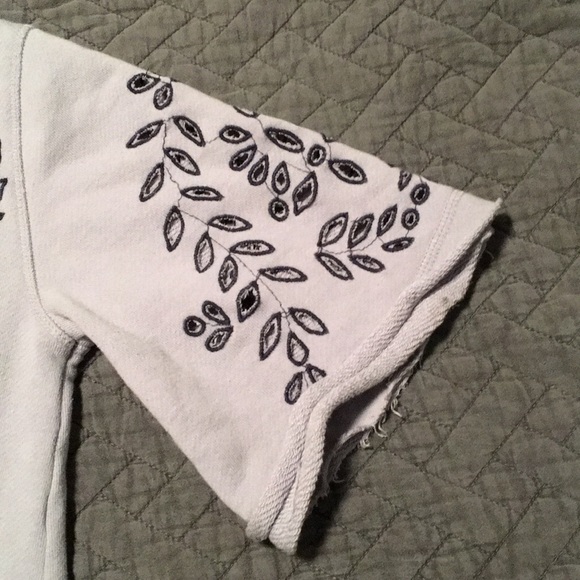 Free People Purple Cropped Sweatshirt - Picture 4 of 4